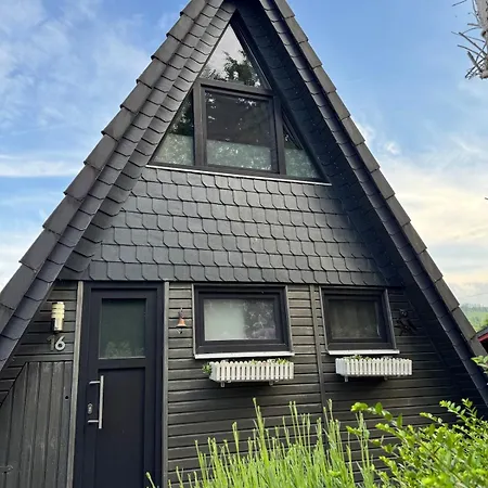 Sauerland Schwalbenhaus In *